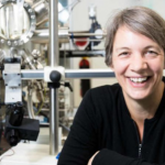 全家移民澳洲只需要8周？该类移民项目名额充足，审理迅速！