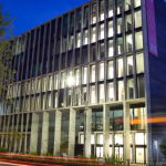 新南威尔士大学下调录取要求！